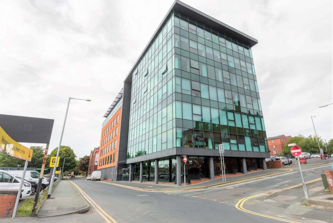 Office space to let in Bolton, Greater Manchester, 120 Bark Street, BL1 2AX