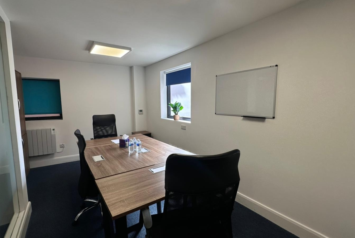 Office space in Harrow and Wealdstone Station
