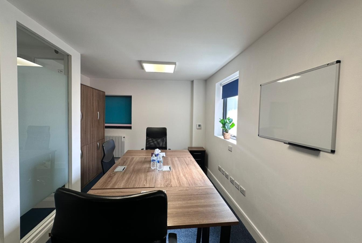 Office space in Harrow and Wealdstone Station
