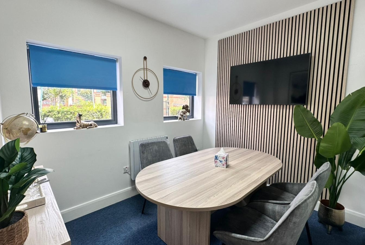 Office space in Harrow and Wealdstone Station