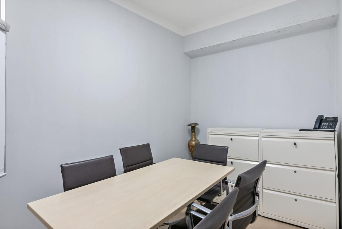Office space in Ilford Lane