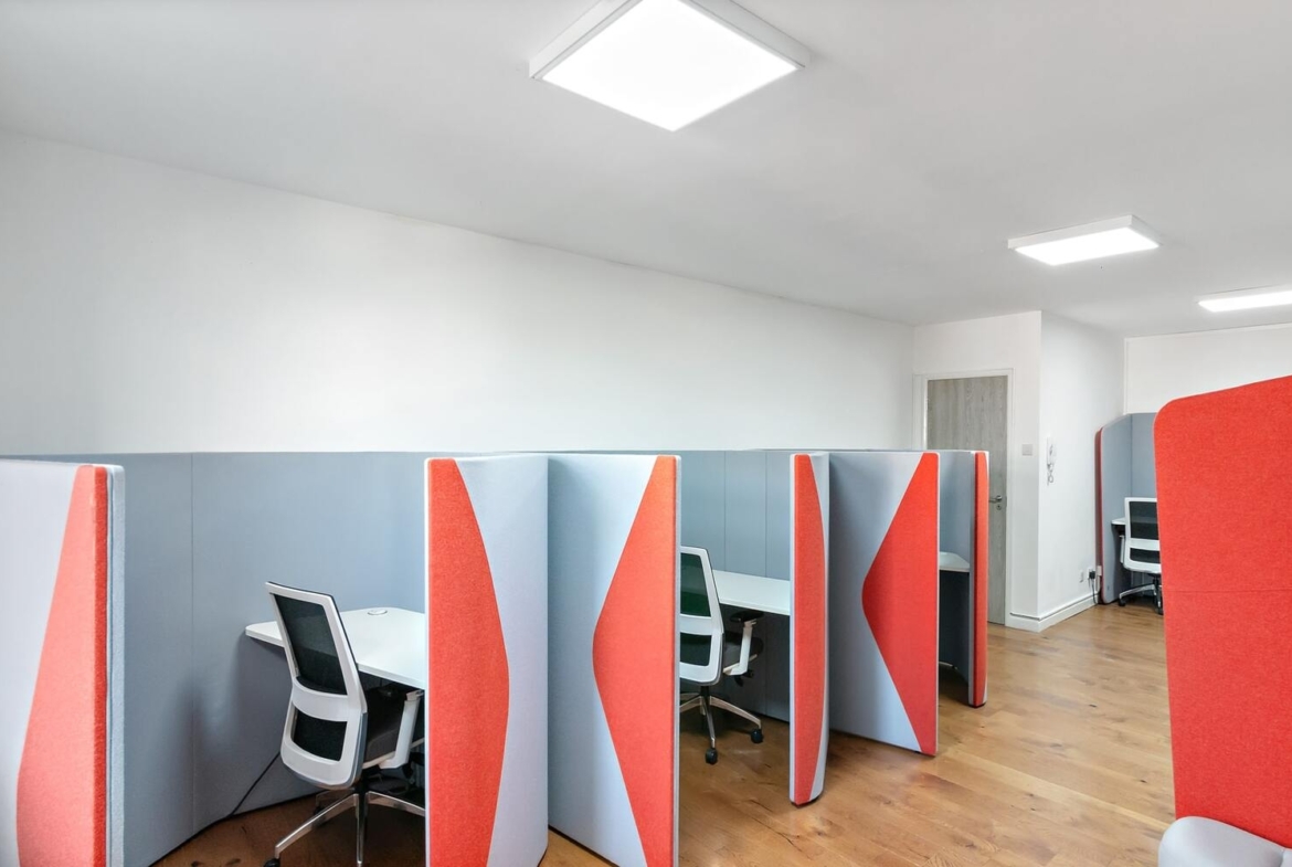 Office space in Ilford Lane