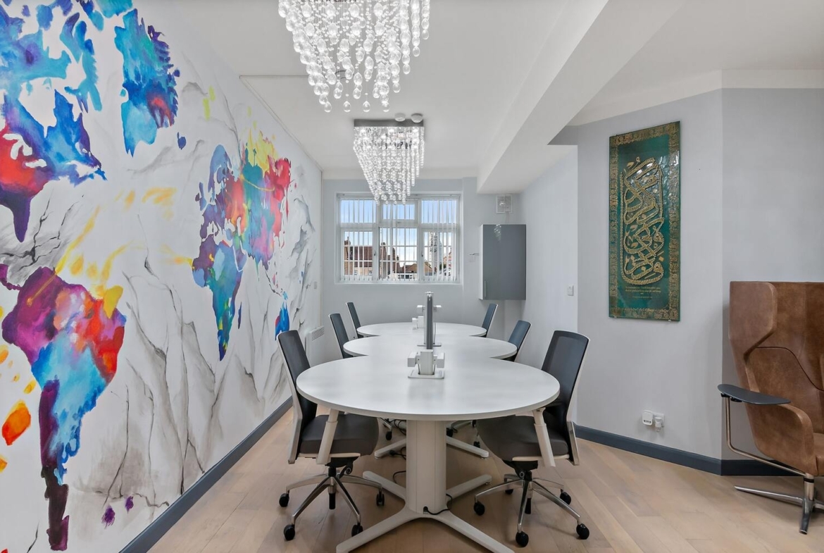 Office space in Ilford Lane