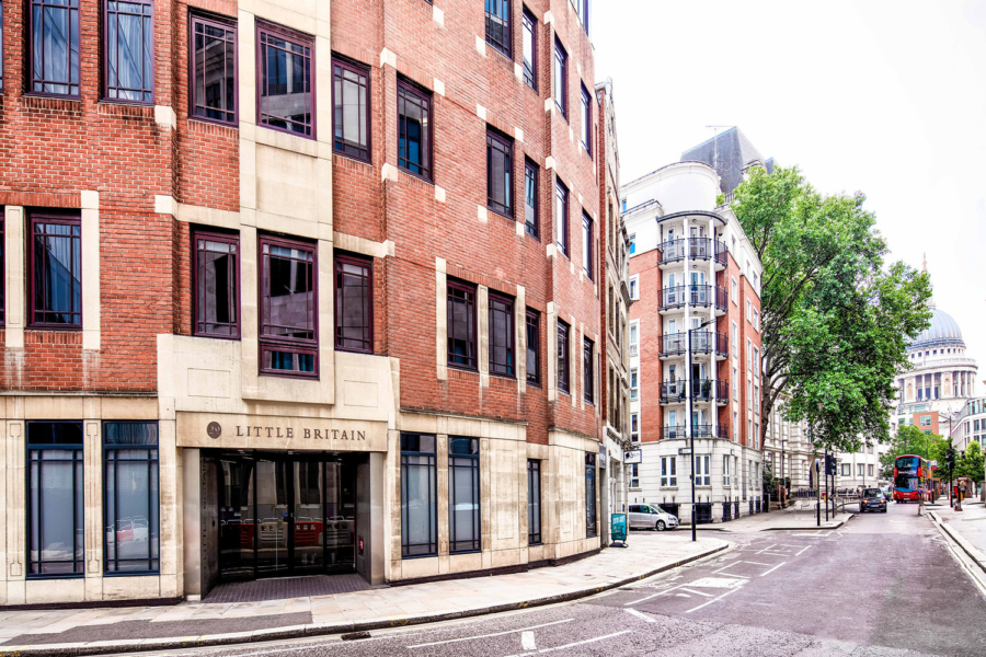 20 Little Britain, London Office Hunt Classic English Culture Theme