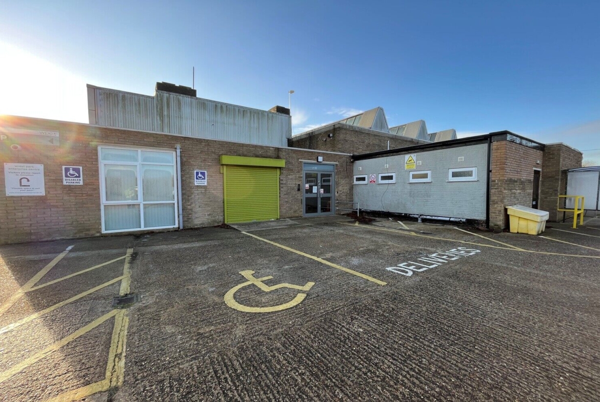 13 Fully serviced offices to let in Silsoe