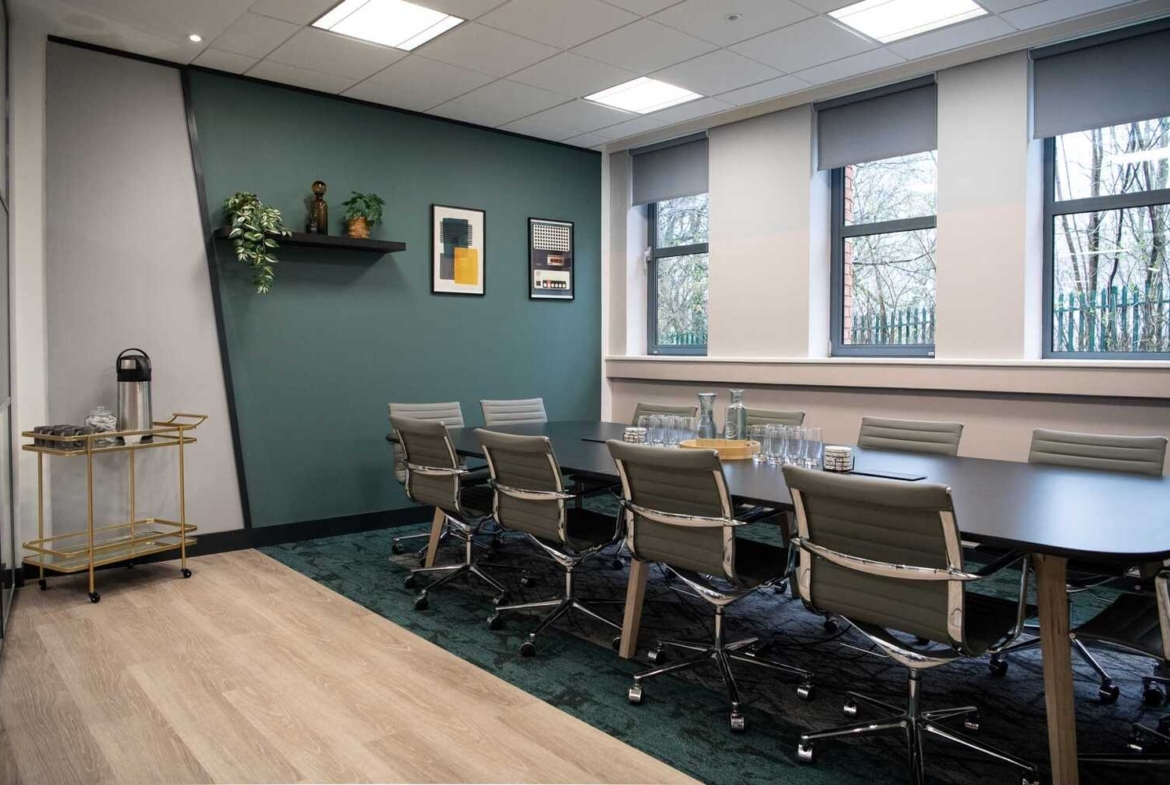 Offices to let at Richmond House,Leeds