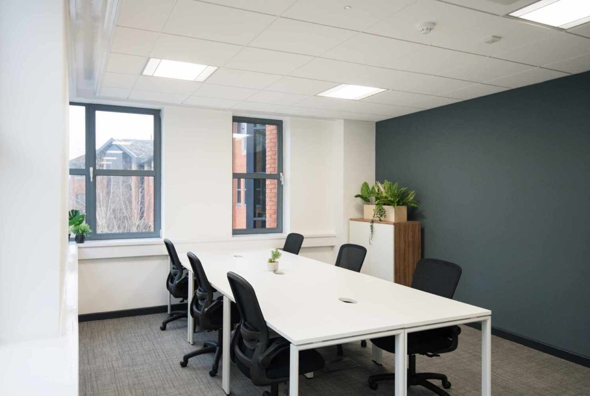 Offices to let at Richmond House,Leeds