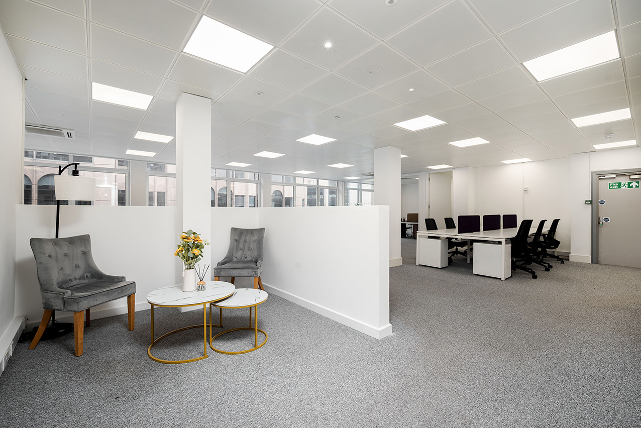 Office Entrance area Office space in Tower Hill