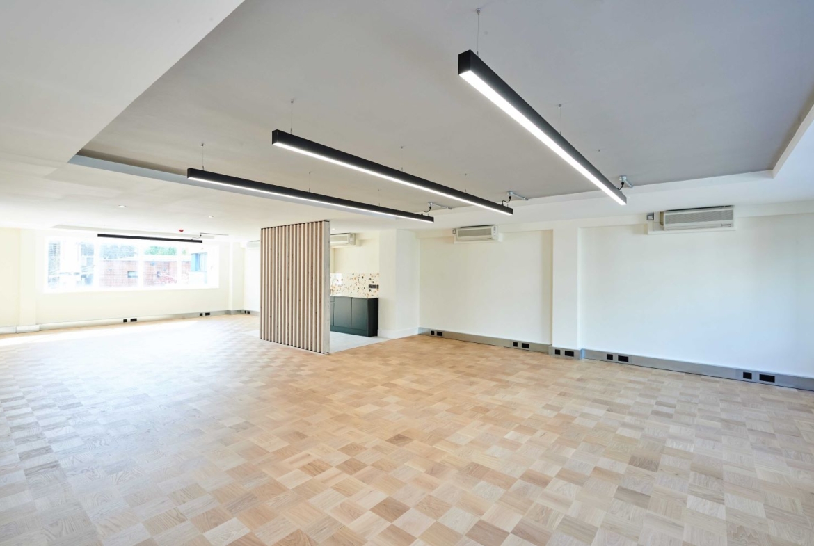 74-76 St John Street EC1M 4DT
