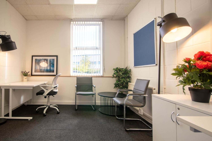 Office and workshop in Didcot
