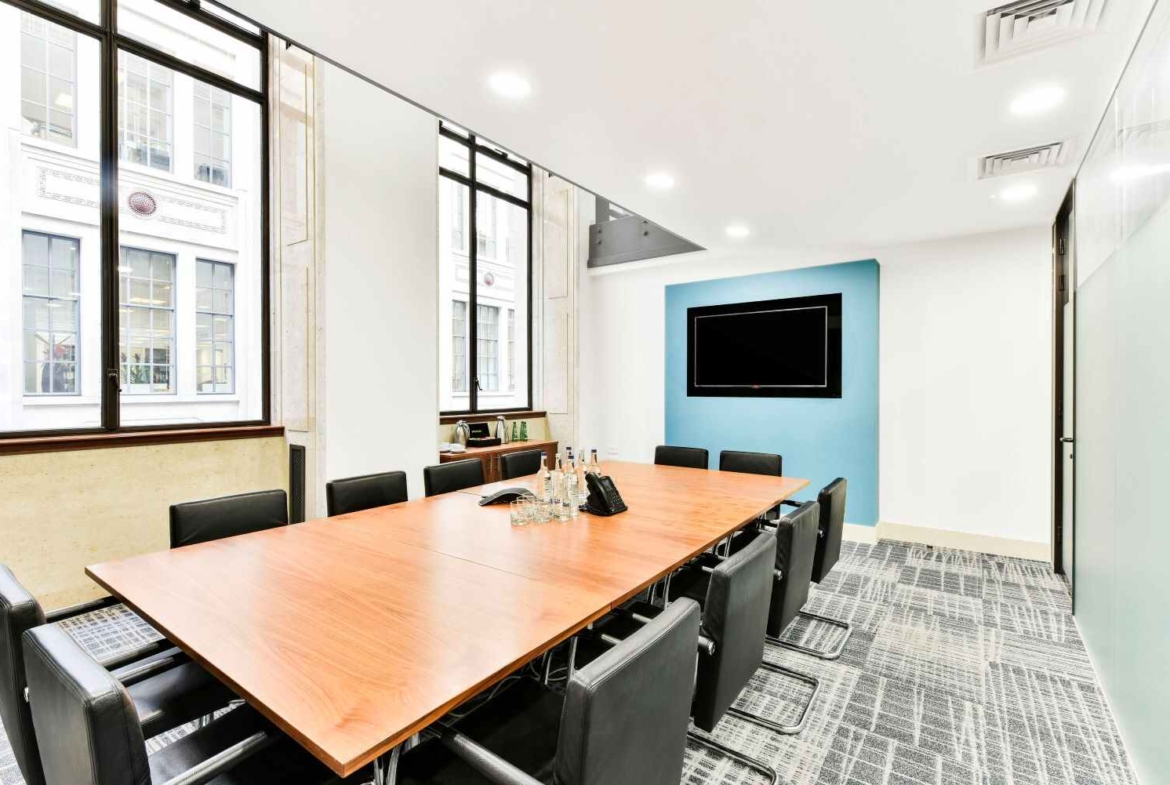 41 LOTHBURY London EC2R 7HG