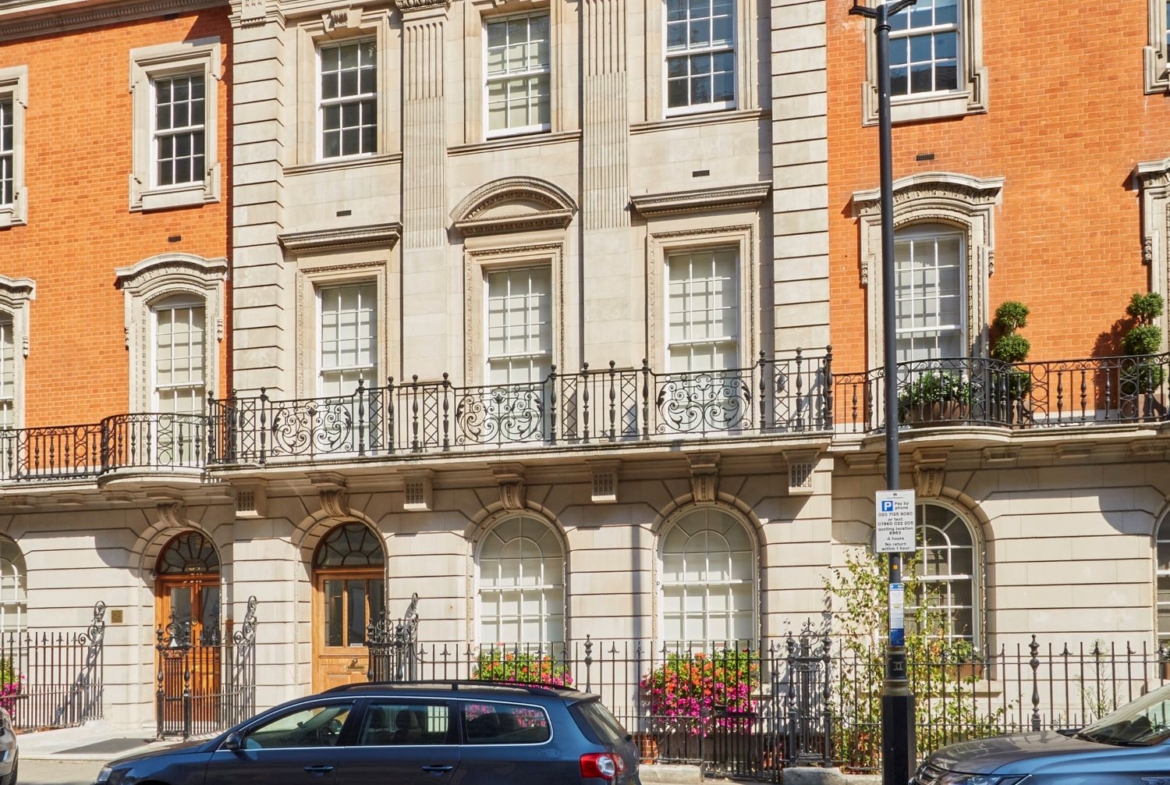 84 BROOK STREET London W1K 5EH