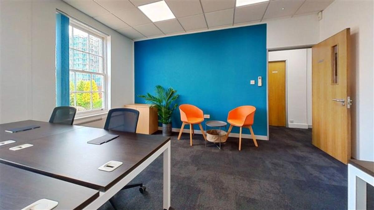 Serviced offices in Brentford