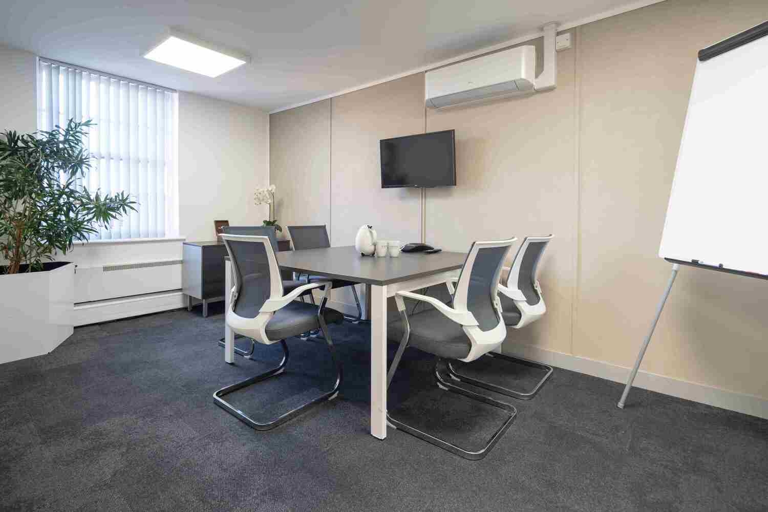 Serviced offices in Brentford