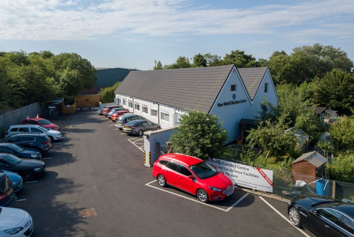 Office on Station Road, BS30 8XG