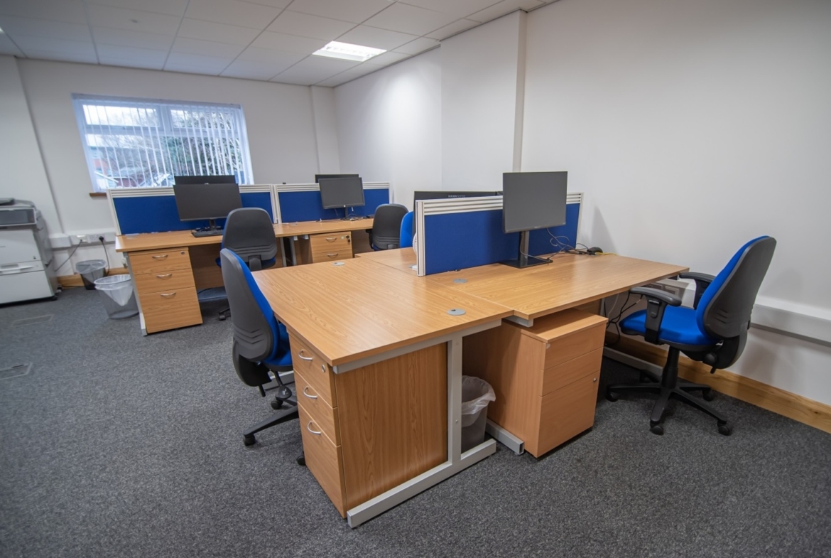 Office on Station Road, BS30 8XG