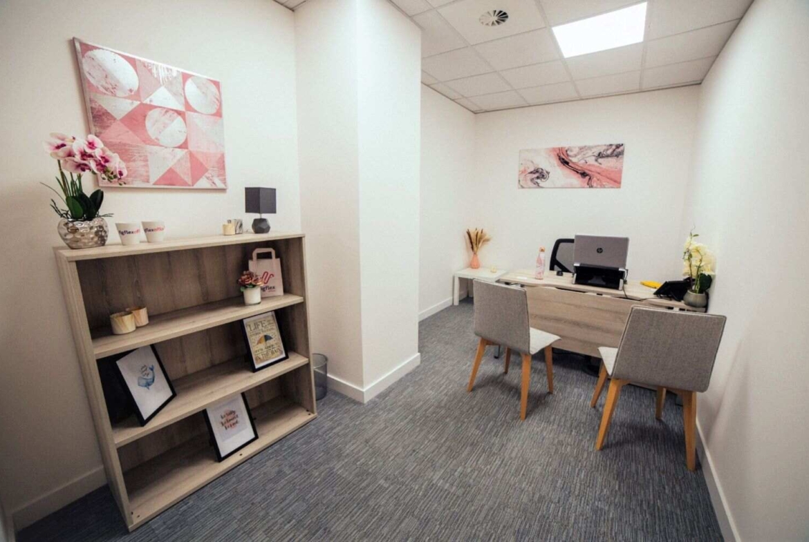 Flexible office space in central Swindon