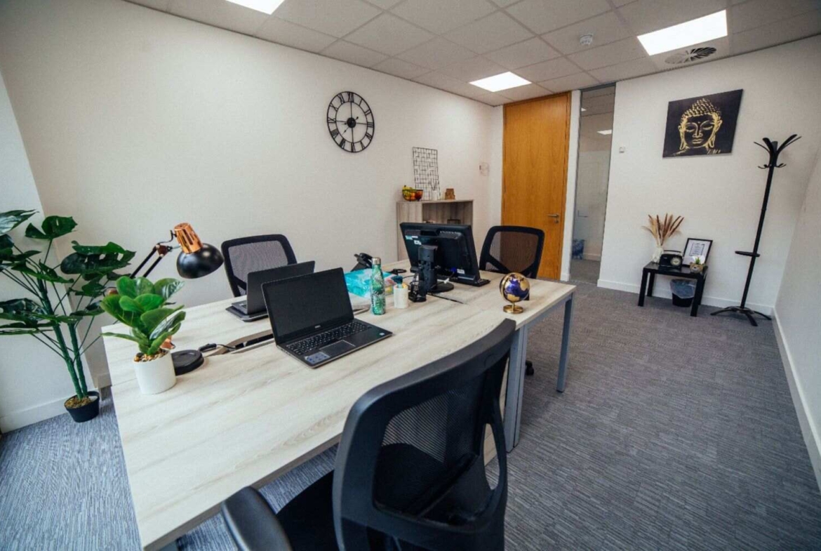 Flexible office space in central Swindon