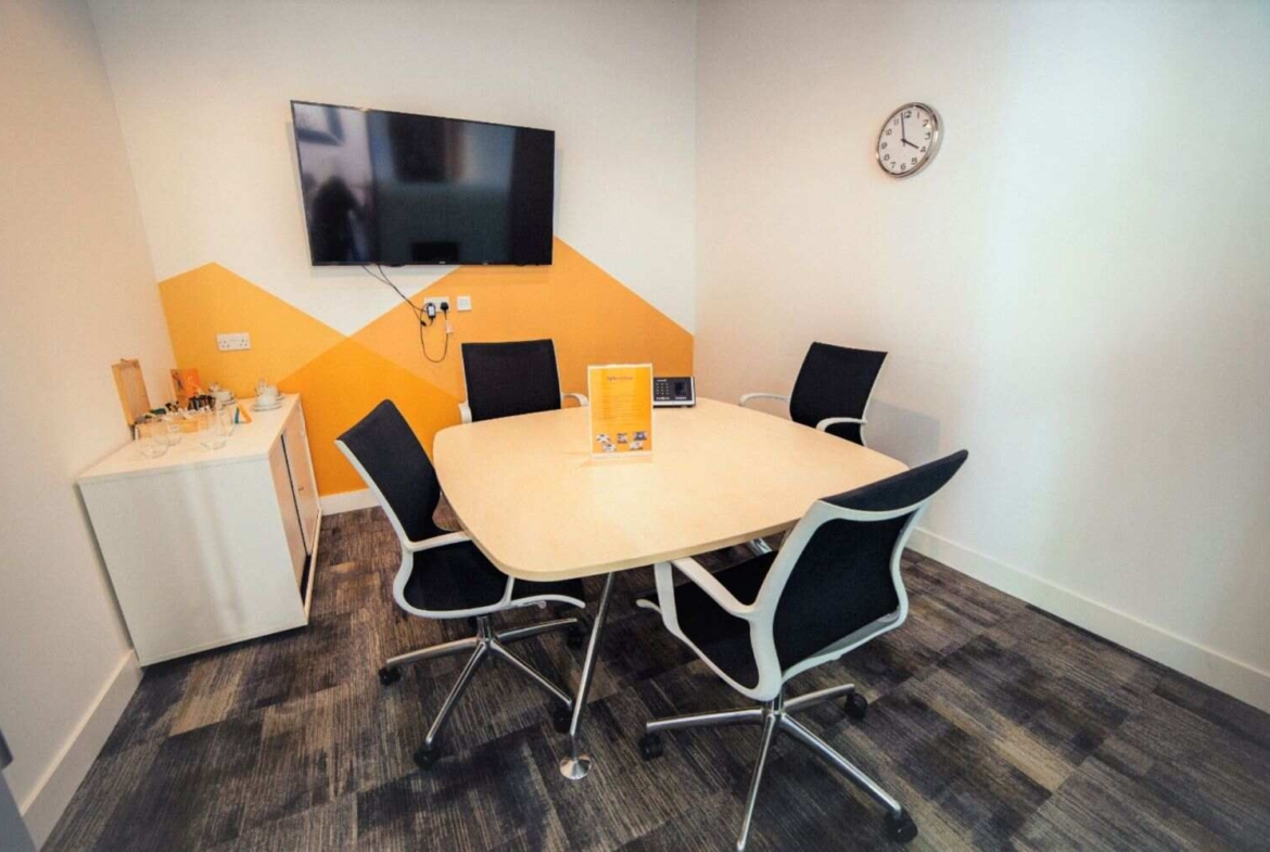 Flexible office space in central Swindon