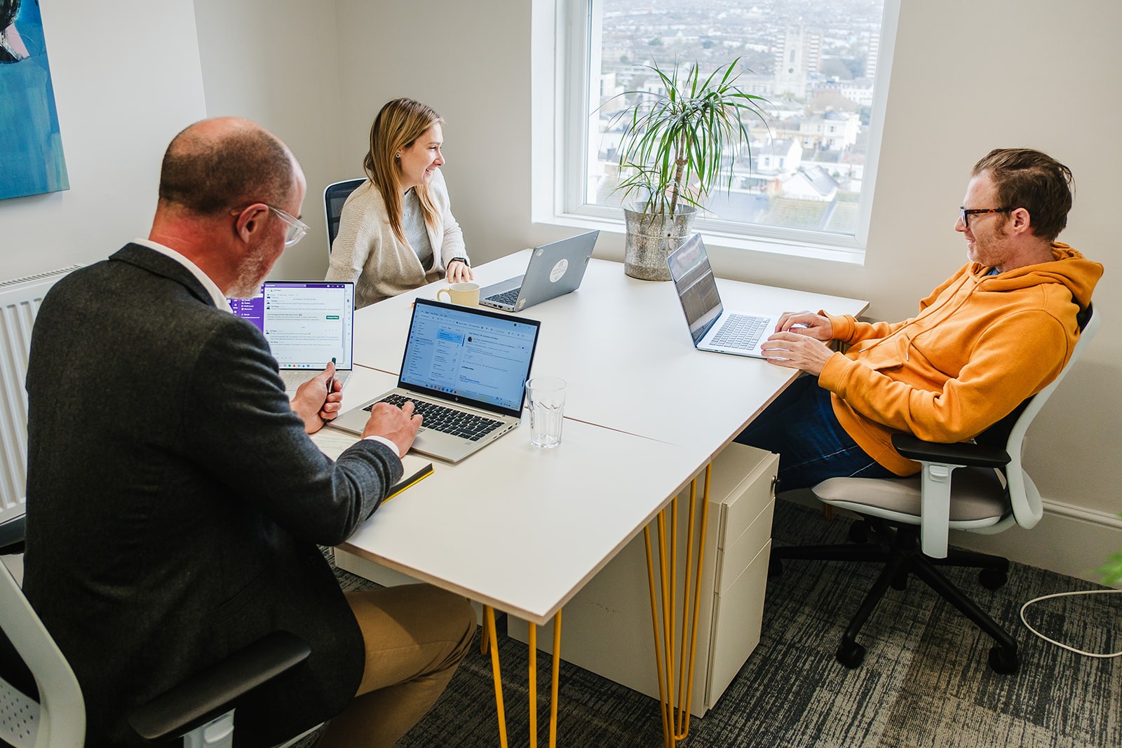 Fully furnished office space available in Brighton