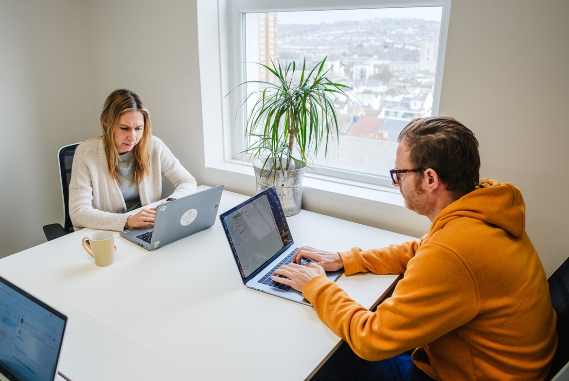 Fully furnished office space available in Brighton