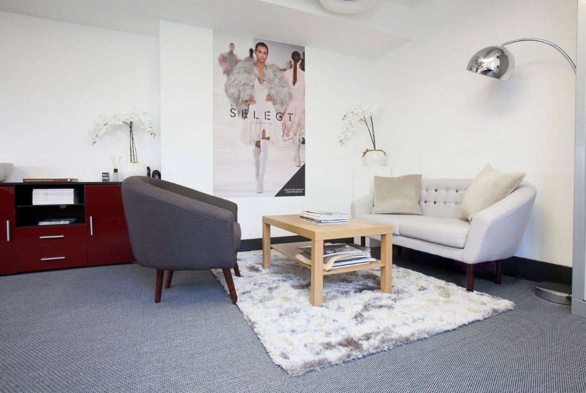 Offices to let on High Holborn