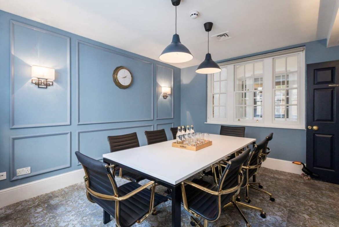 Offices to let on Grosvenor Street