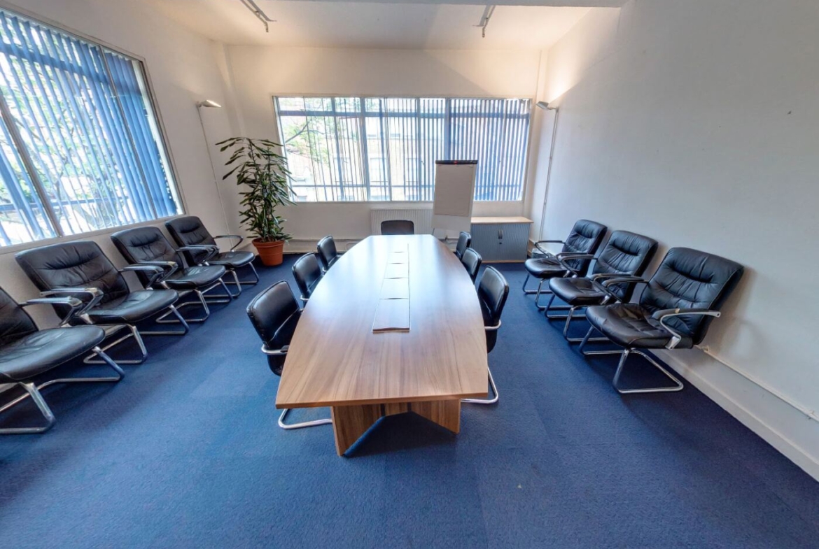 Large studios in Islington