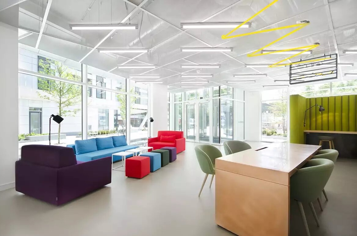 lu-receptionclub02-1500 Offices on Filament Walk, Wandsworth