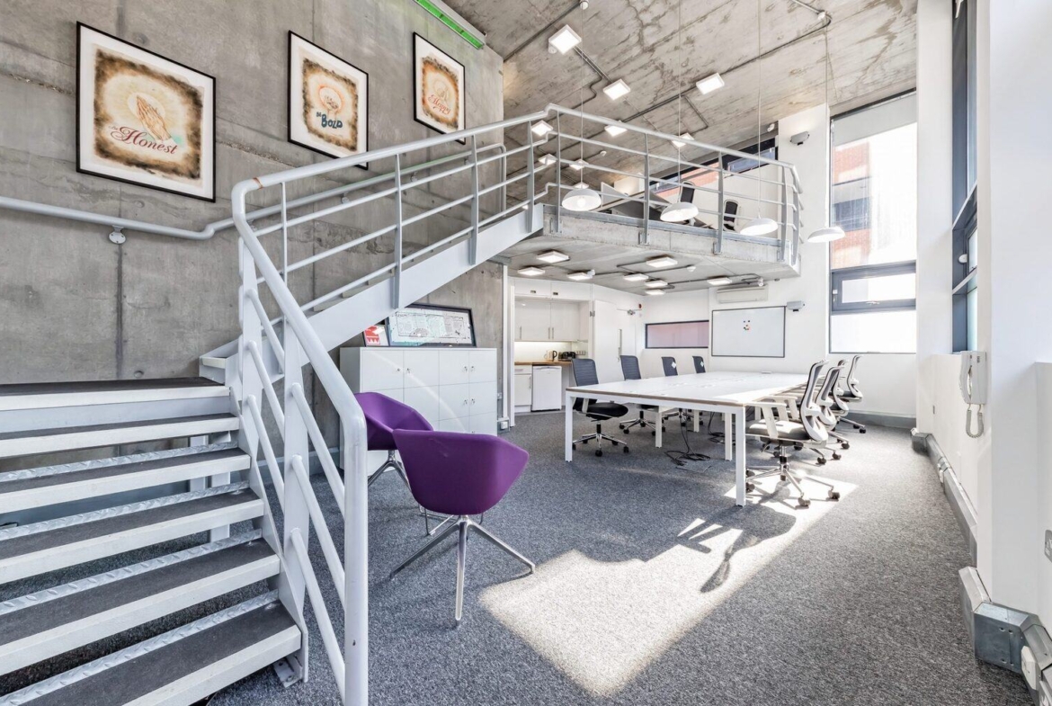 Self-contained office on Great Suffolk Street