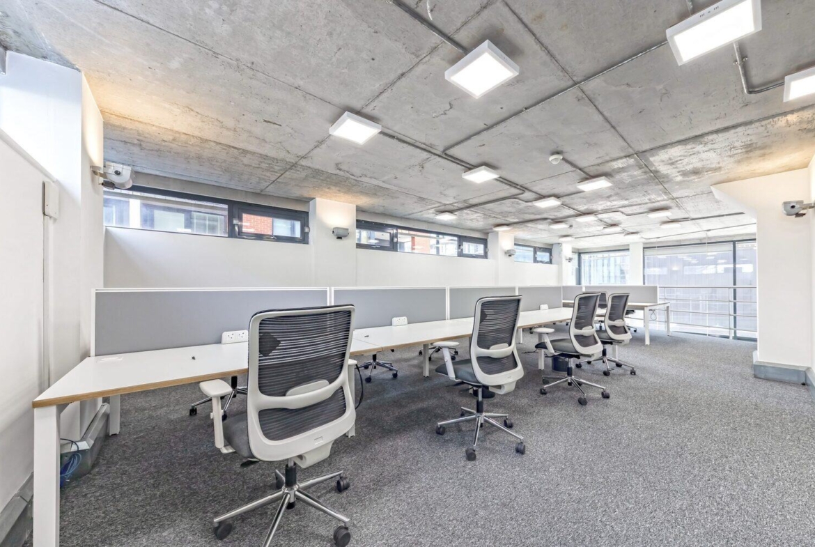 Self-contained office on Great Suffolk Street