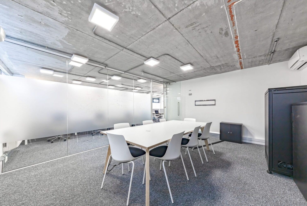Self-contained office on Great Suffolk Street