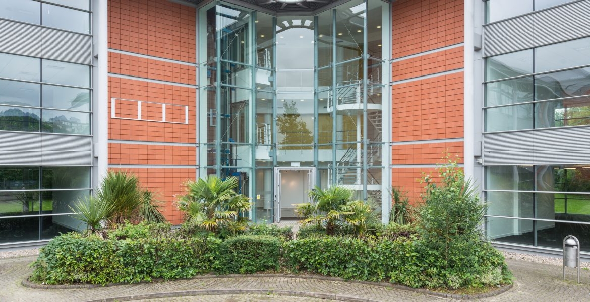 Office to let in Matrix One in Swansea