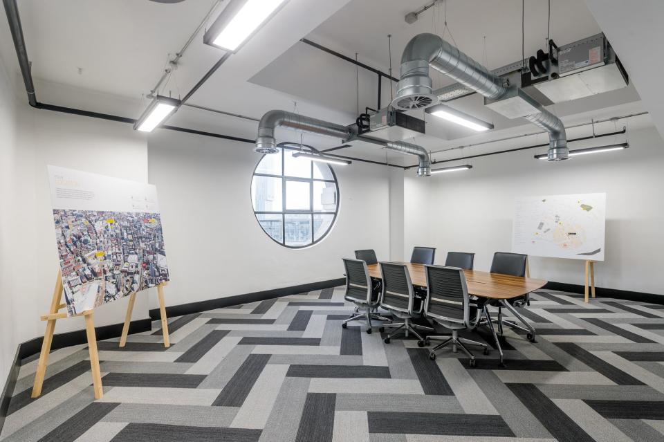 Office to let on Oxford Street M1