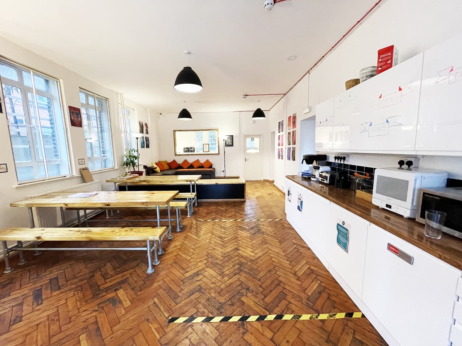 35BR – Kitchen-1 Offices at Tower Hamlet