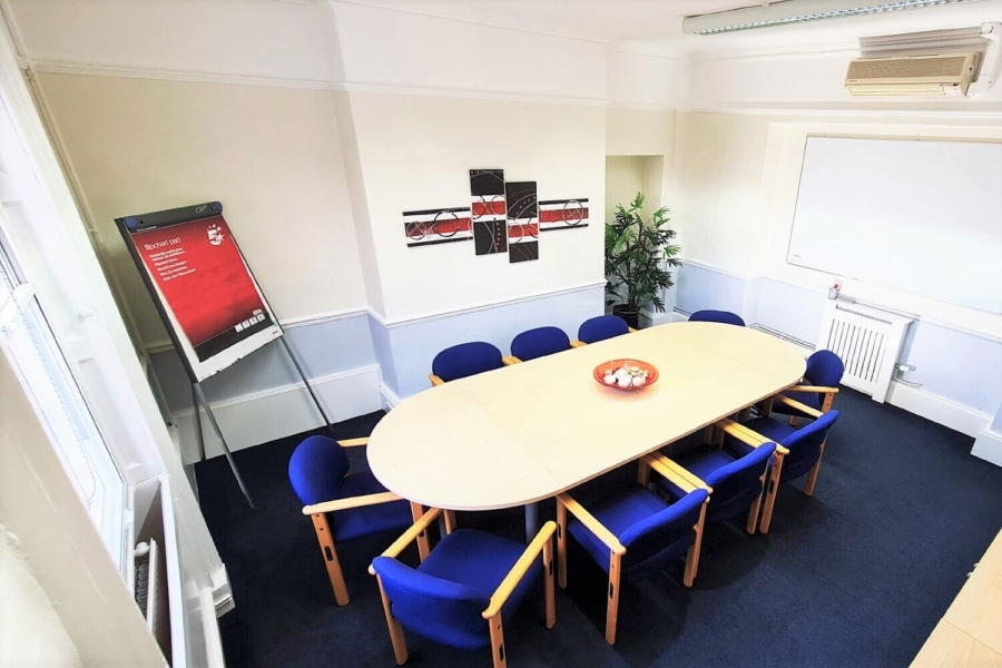 Offices to let in Newark