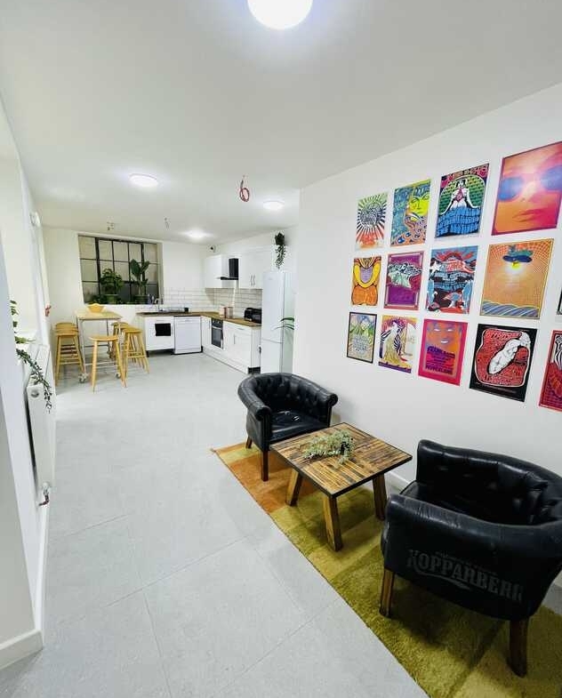 Workspaces in Enfield
