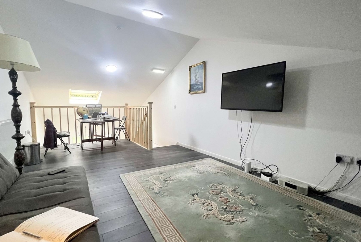 Workspaces in Enfield