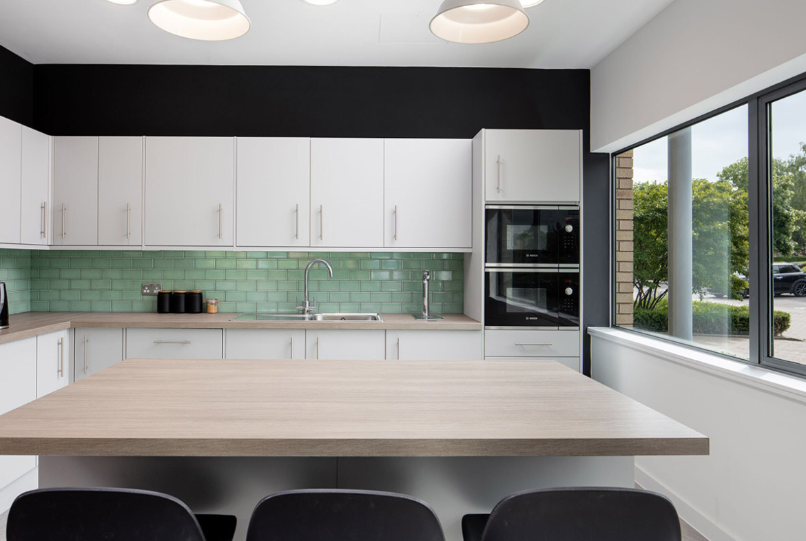 Serviced Offices to let in Aztec West, Bristol