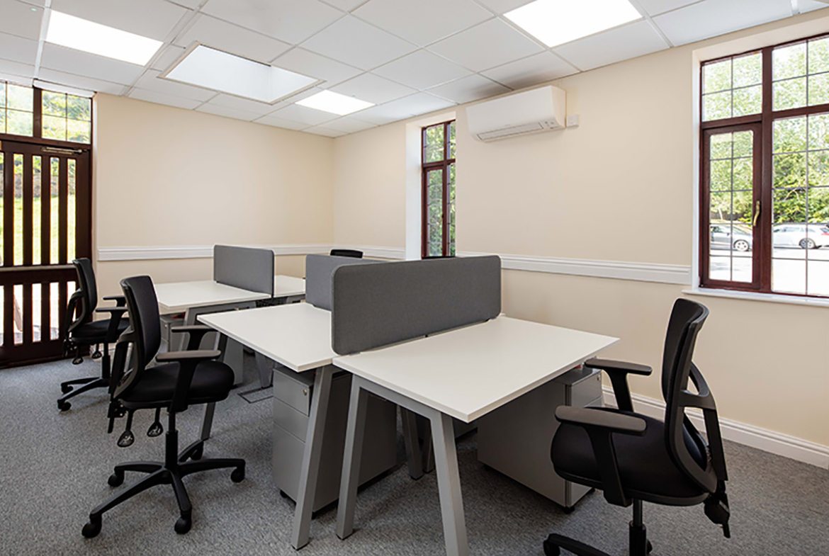 Office to let in Creech Castle