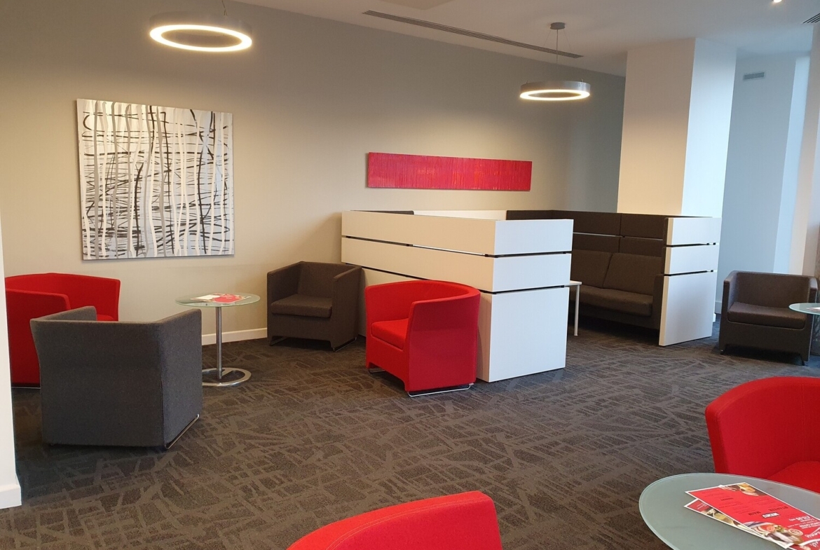 Office to let in CAPITAL TOWER BUSINESS CENTRE