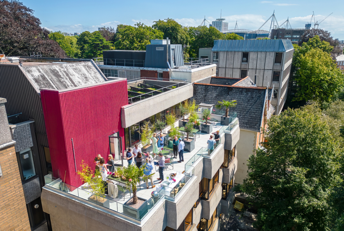 Modern Office Space in Cardiff CF11