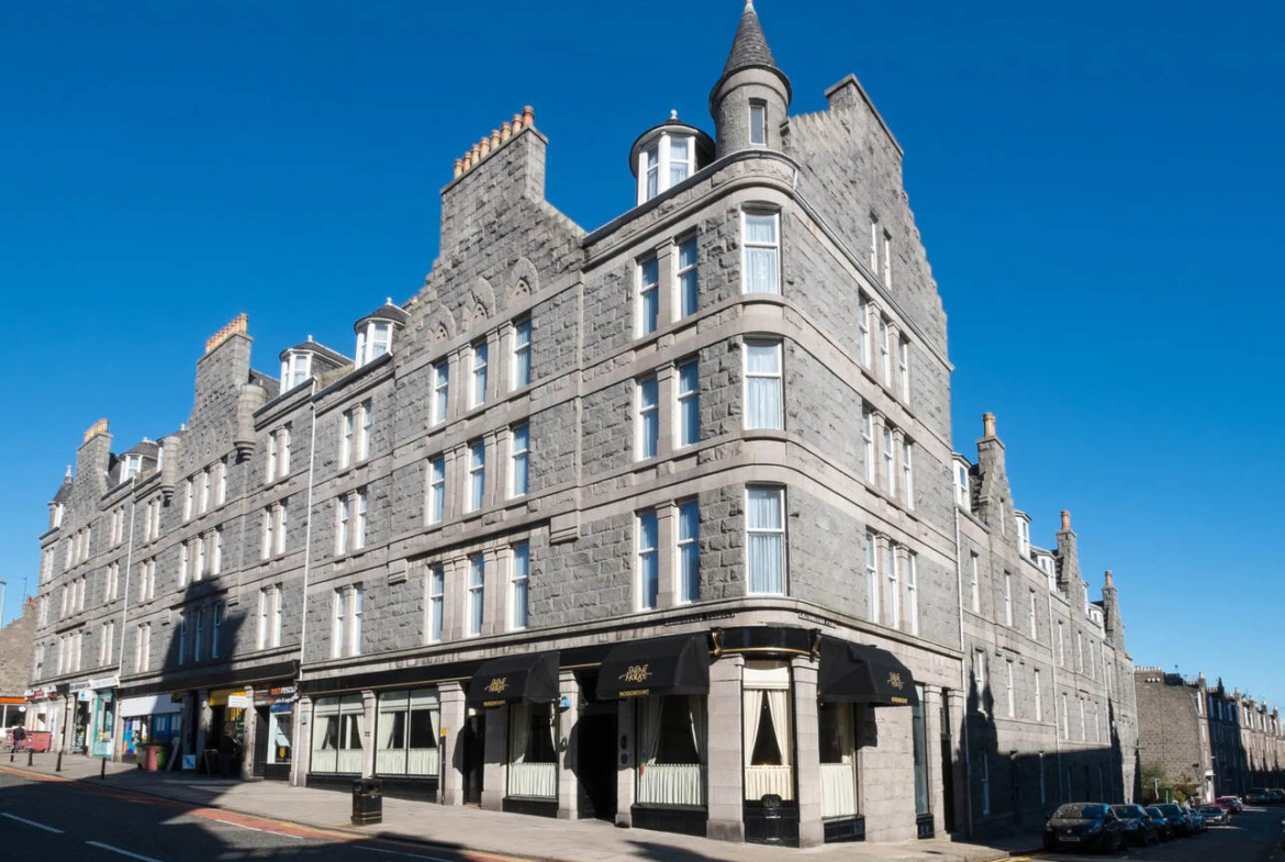 Office to let at 96 Rosemount Viaduct AB25