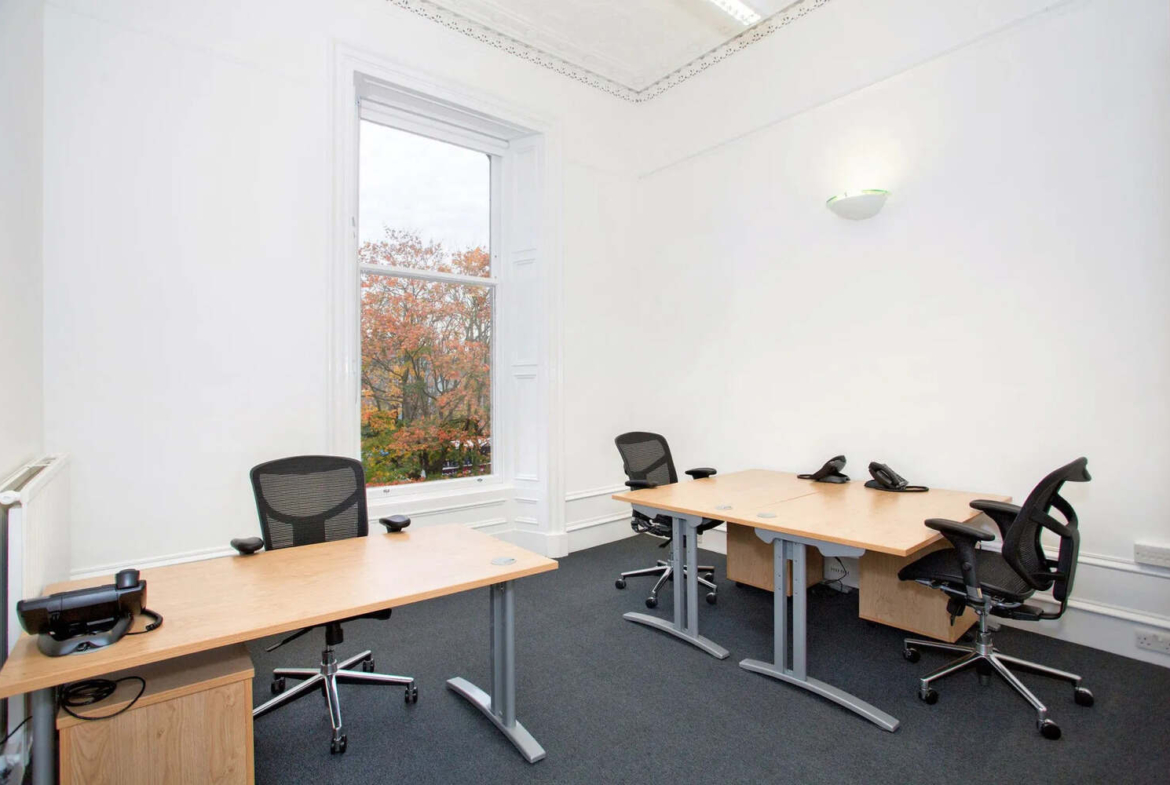 Offices at Queen's Gardens AB15