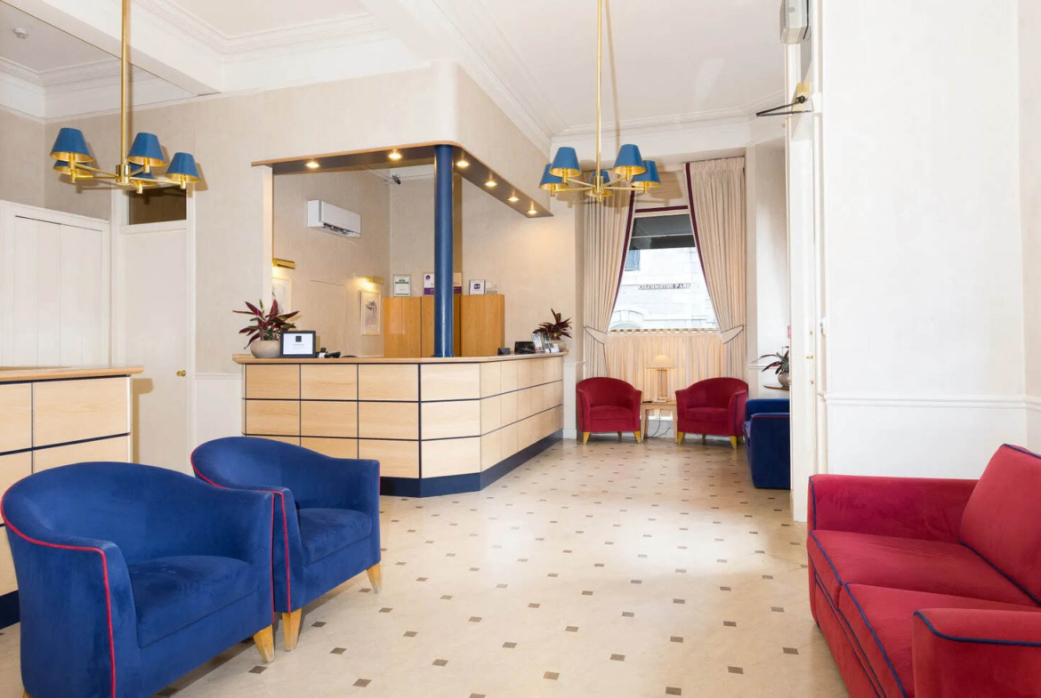 Office to let at 96 Rosemount Viaduct AB25