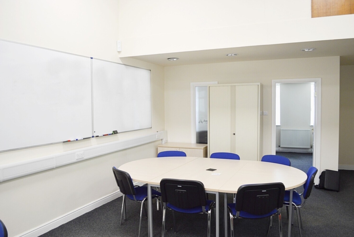 Office to let on Wortley Road in Deepcar Sheffield