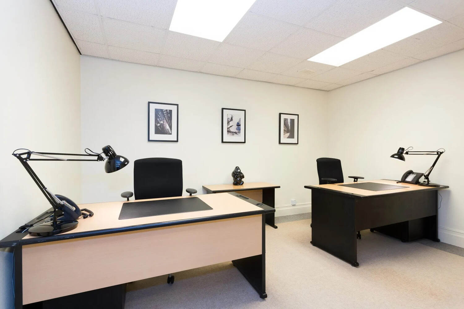 Office to let at 96 Rosemount Viaduct AB25