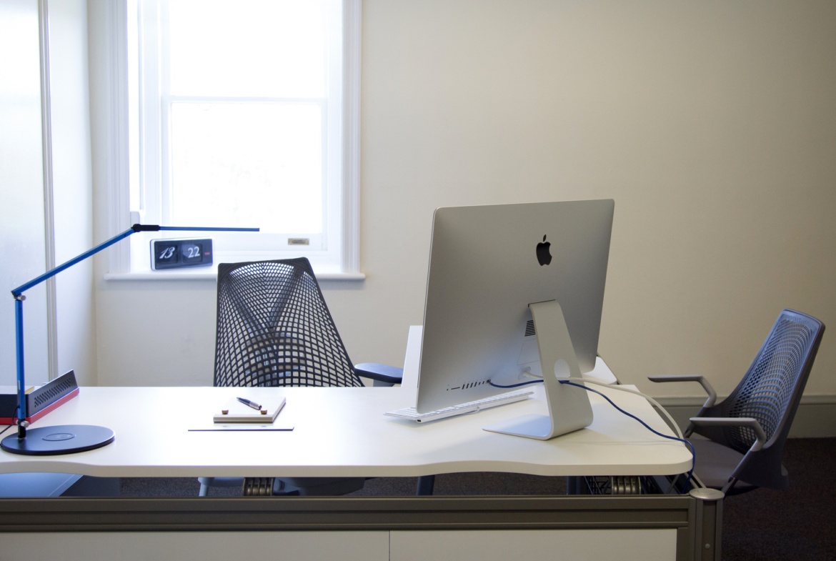 Office to let at Fetcham Park