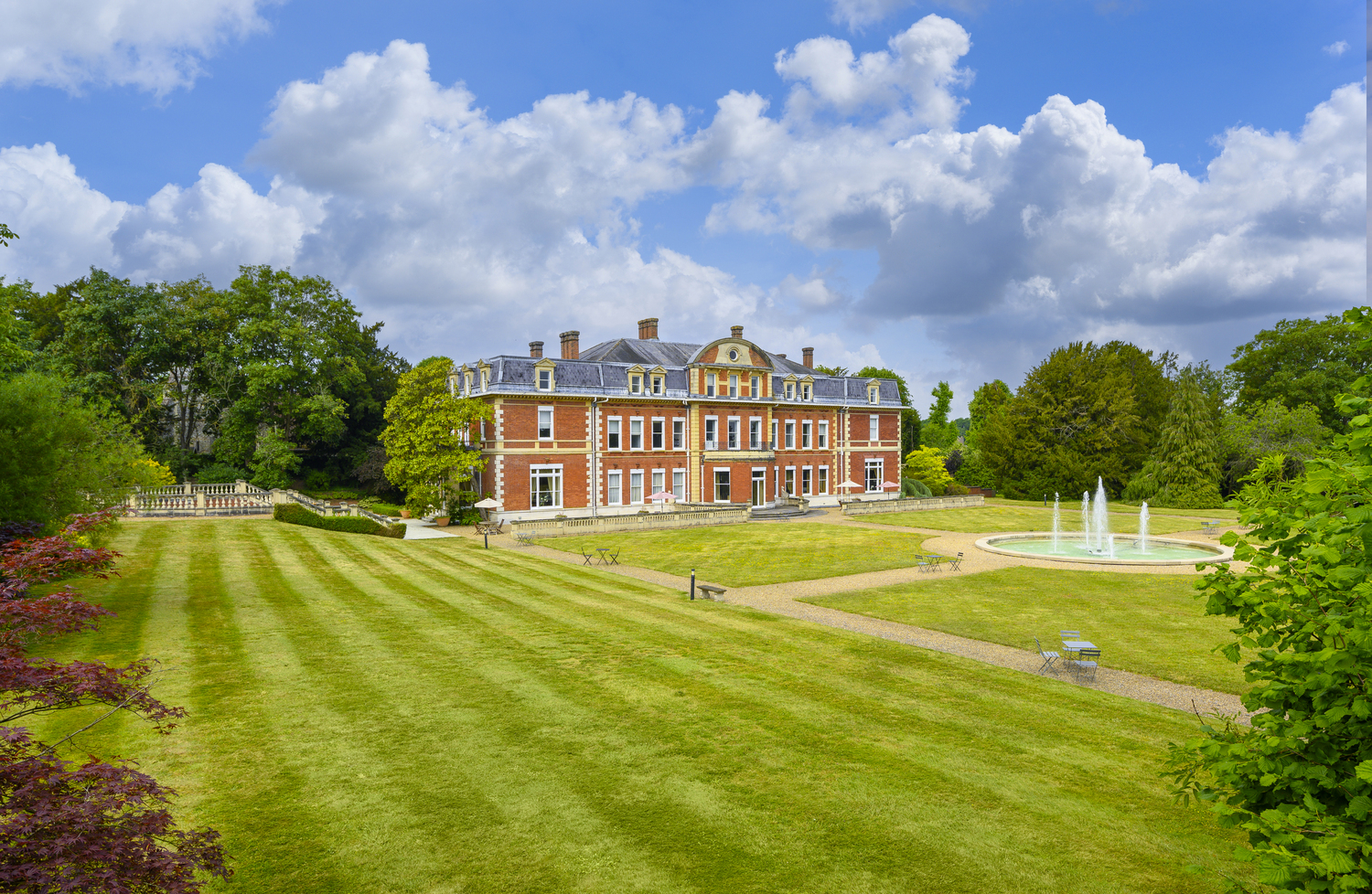 Office to let at Fetcham Park