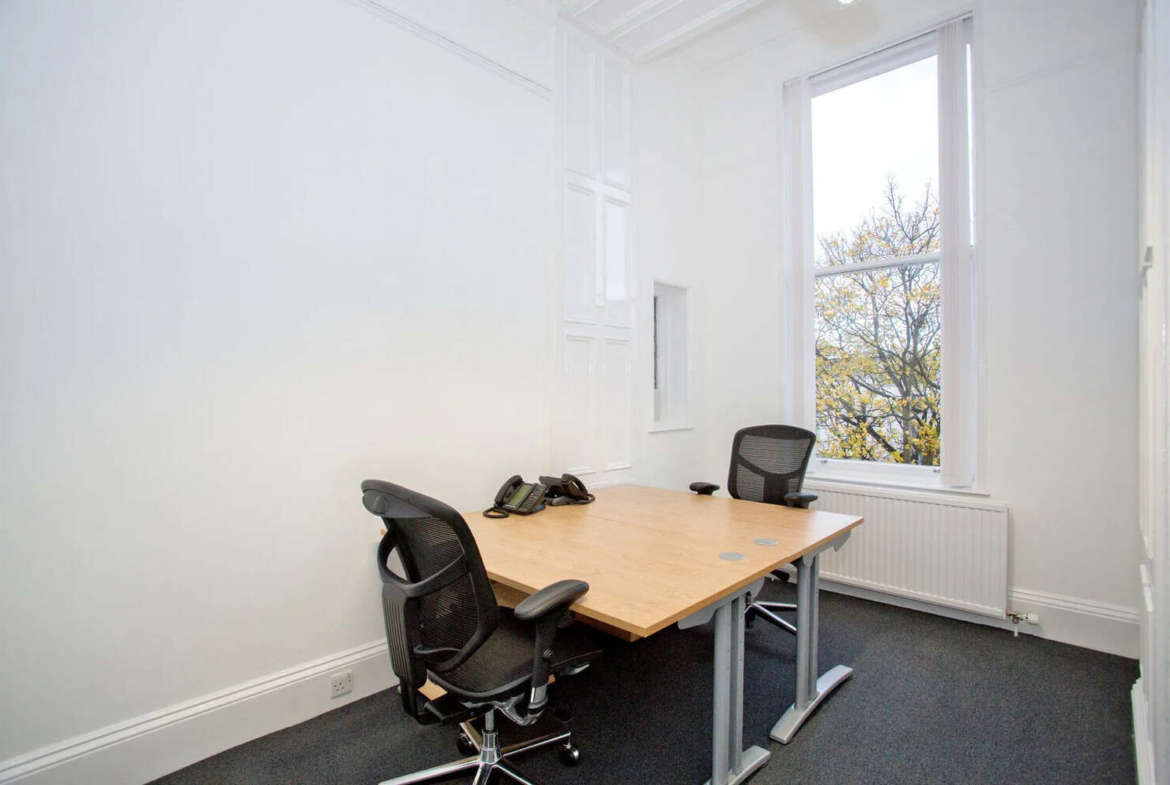 Offices at Queen's Gardens AB15